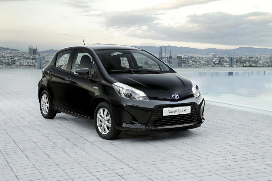  Toyota Yaris Hybrid 2012 года  (фото 35 из 35)